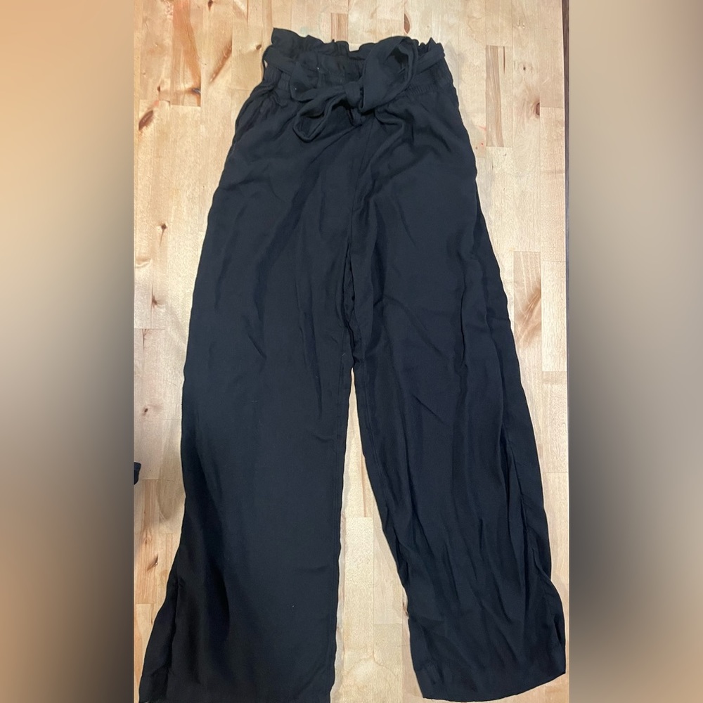 Very cute Black Hollister Pants